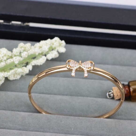 Rose Gold Bangle with Bow Knot Design & Micro Zircon Detailing, XPBL0426 - Picture 1 of 12